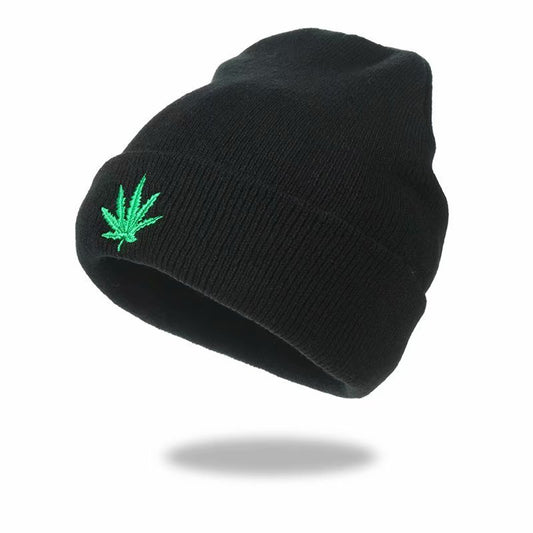 European And American Men And Women Maple Leaf Embroidered Knitted Hat Caps Hip Hop Woolen Yarn